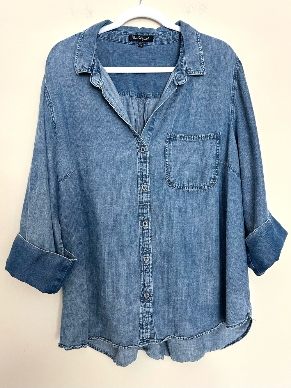 Velvet Heart Women’s Blue Denim Button Down Shirt
